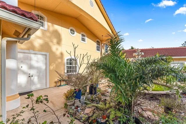 Residence photo 6