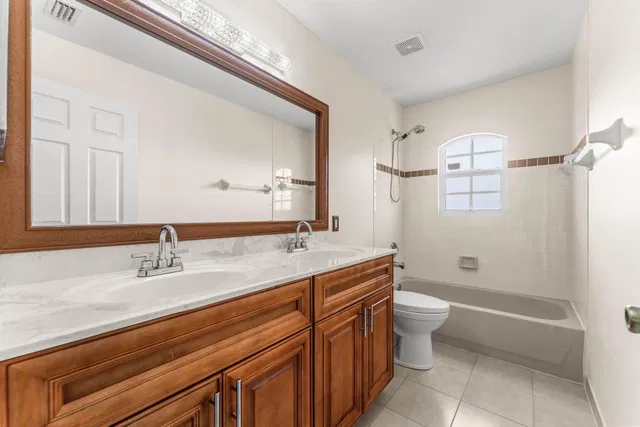 Residence photo 34