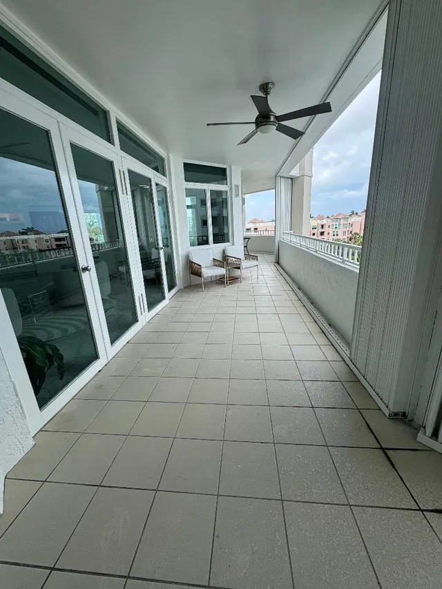 300 SE Fifth Boca Unit 5180 photo 34