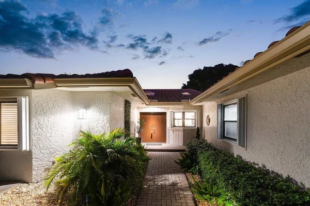 Residence photo 82