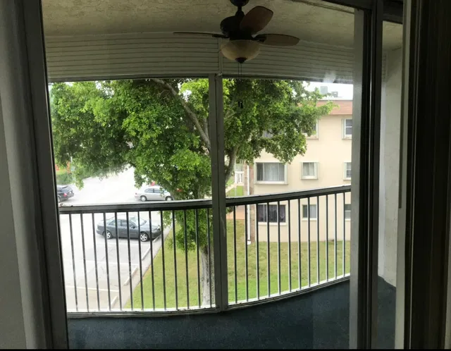  Unit 302 photo 14