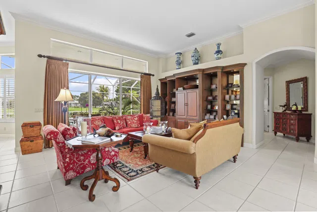 Monarch Country Club Residence photo 5