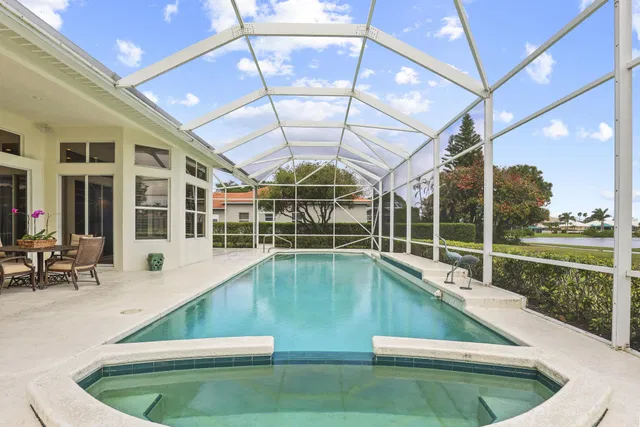 Monarch Country Club Residence photo 25