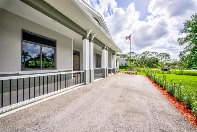 Residence photo 8