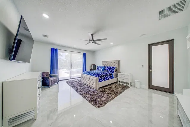 Residence photo 25