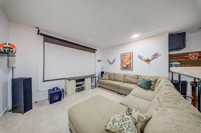 Residence photo 39
