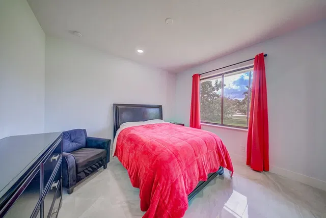 Residence photo 48