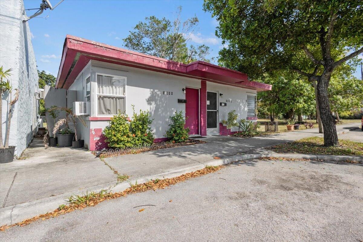 Residence photo 3