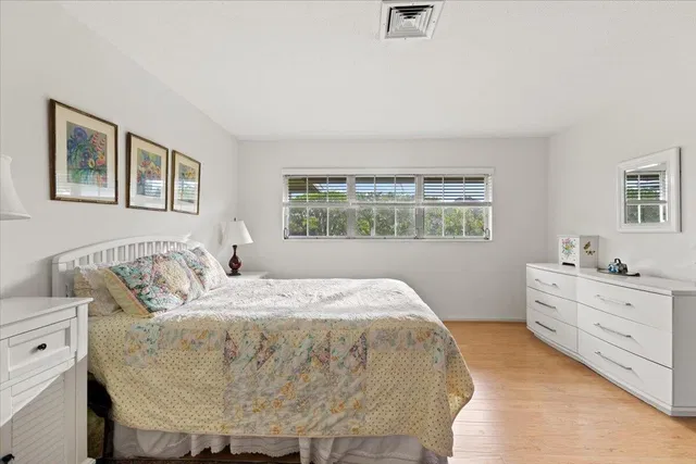  Unit 233 photo 15
