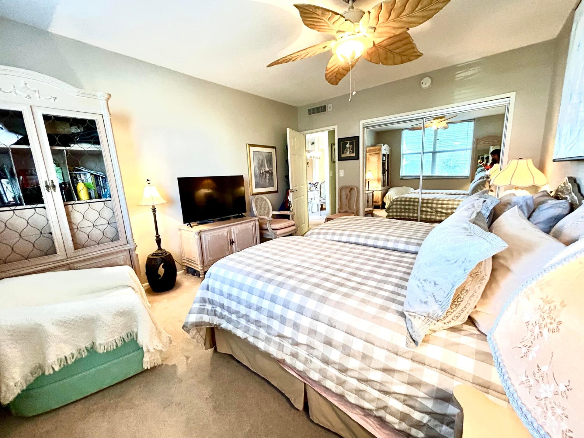 2840 S Ocean Palm Beach Unit 2210 photo 9