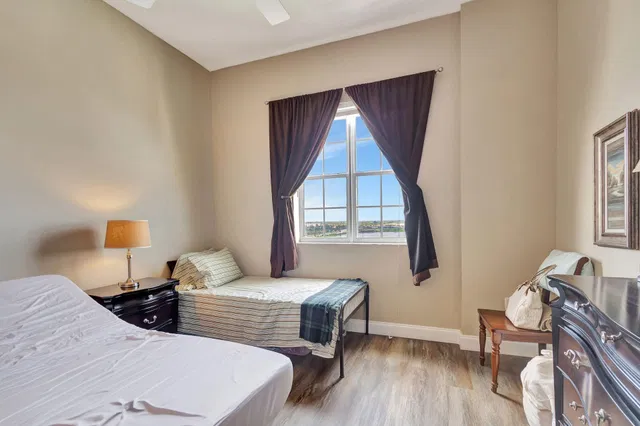 The Montecito Unit Lp06 photo 9