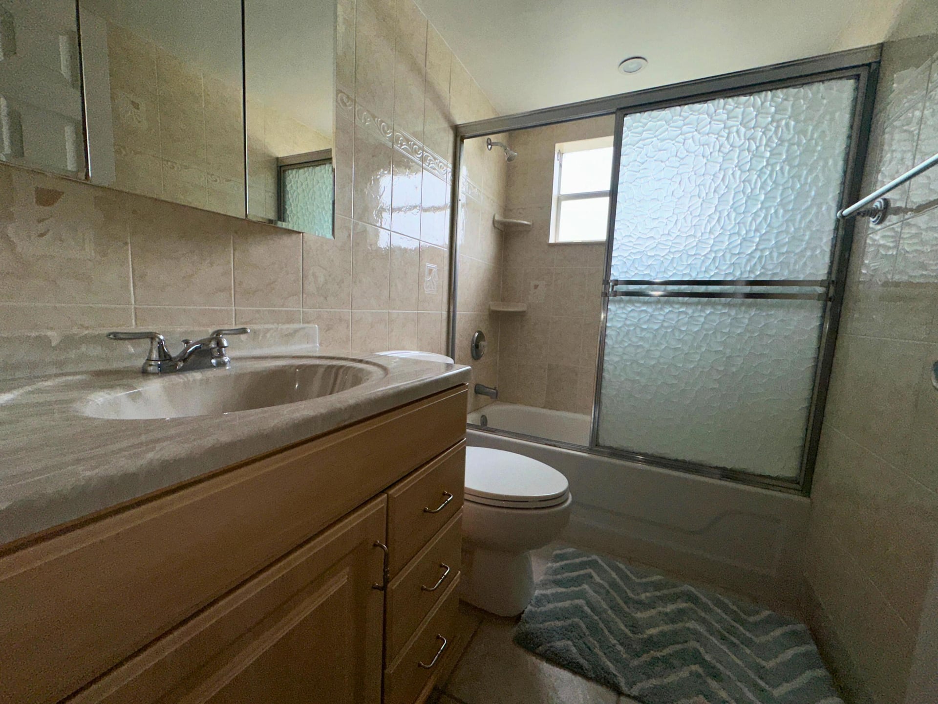 Unit 337 photo 9