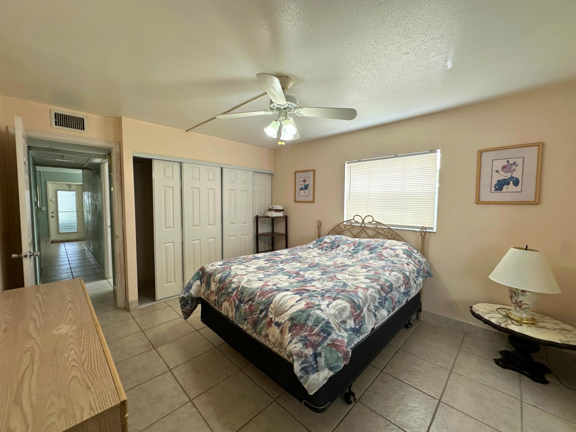 Unit 337 photo 11