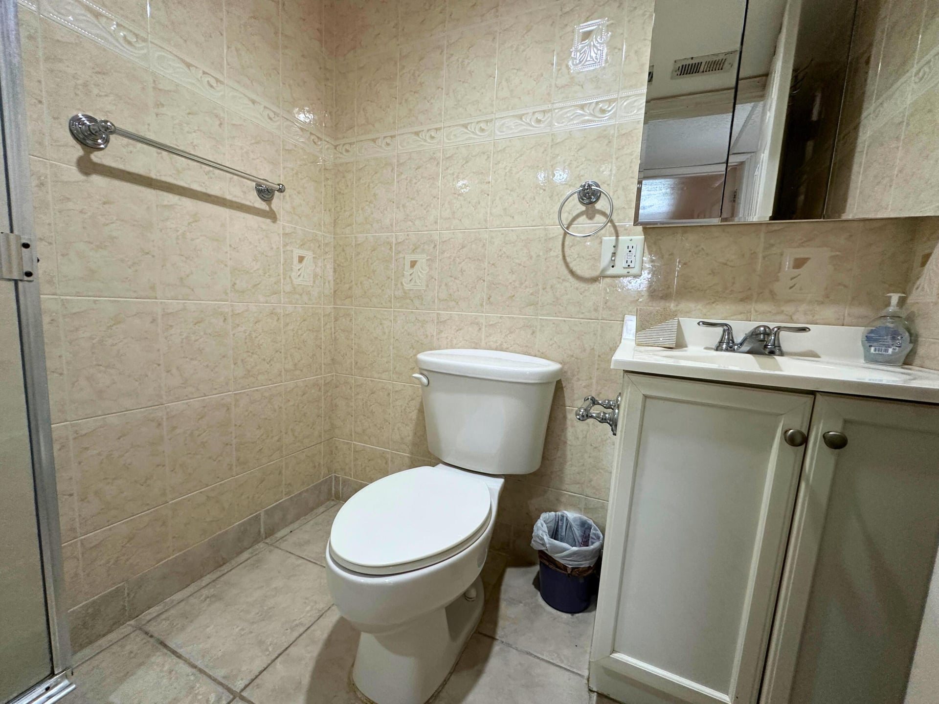 Unit 337 photo 12