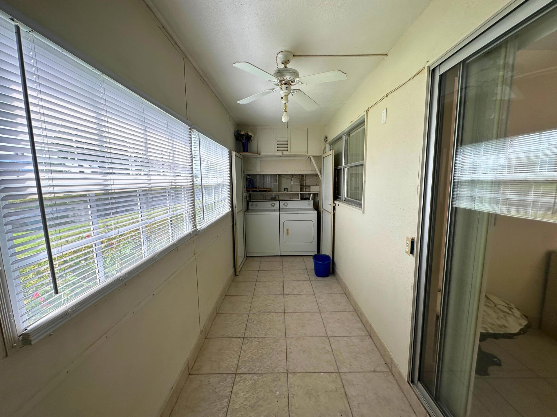 Unit 337 photo 17