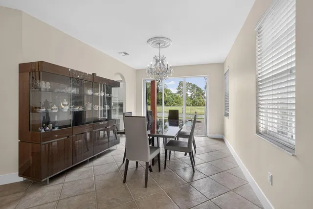 Residence photo 15