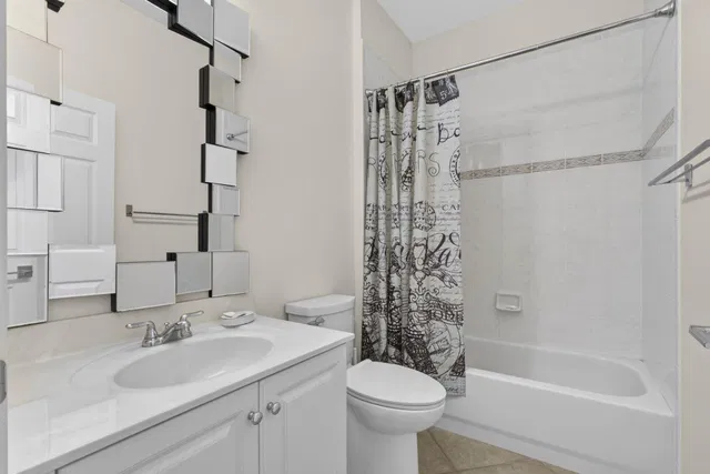 Residence photo 17