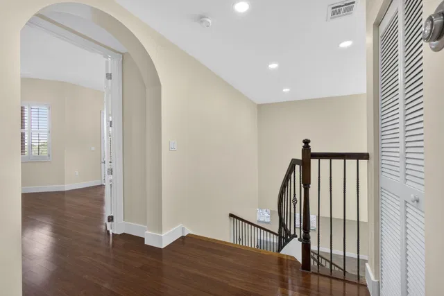 Residence photo 36
