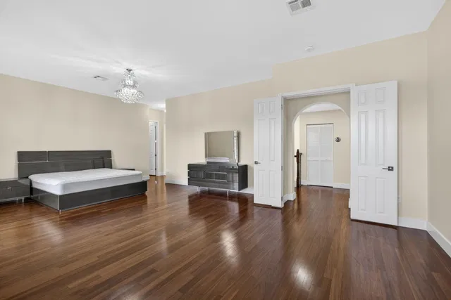 Residence photo 39