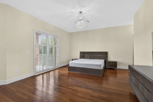 Residence photo 41