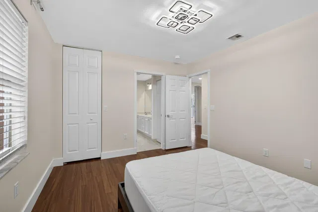Residence photo 61