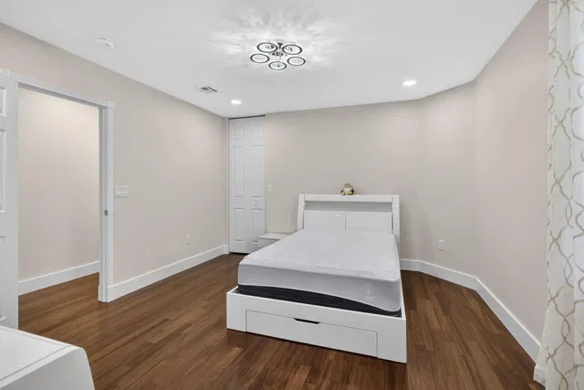 Residence photo 63