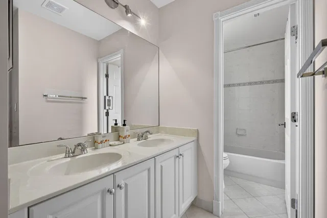 Residence photo 65