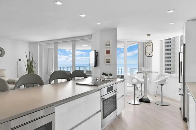 550 S Ocean Boca Unit 1004 photo 12