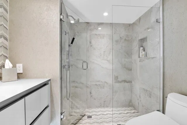 550 S Ocean Boca Unit 1004 photo 27