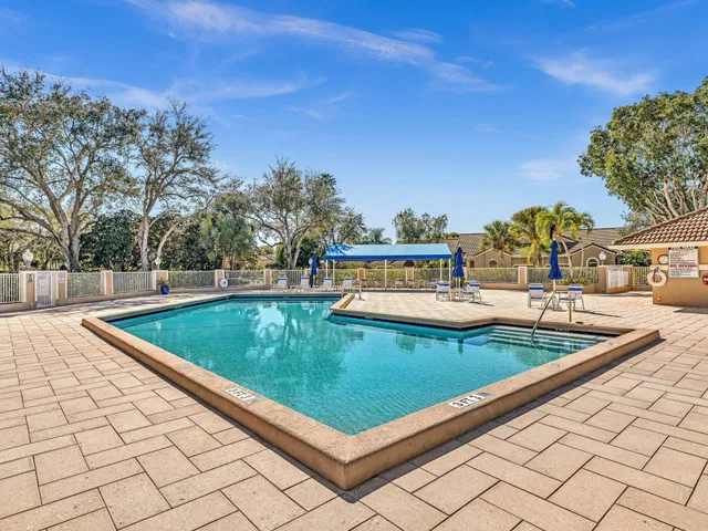PGA National Palm Beach Gardens Unit 202 photo 23