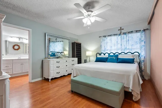 Unit 408 photo 12