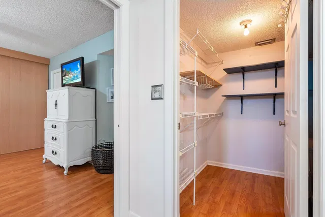 Unit 408 photo 16