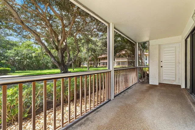 PGA National Palm Beach Gardens Unit 128 photo 25