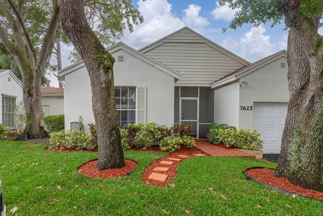 Residence photo 2