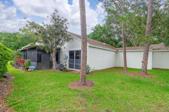 Residence photo 6
