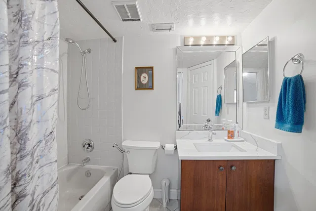 Residence photo 31