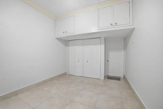 Residence photo 32