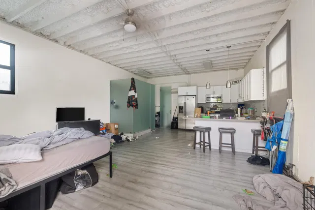 Residence photo 15