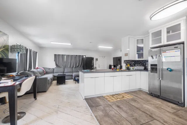 Residence photo 20