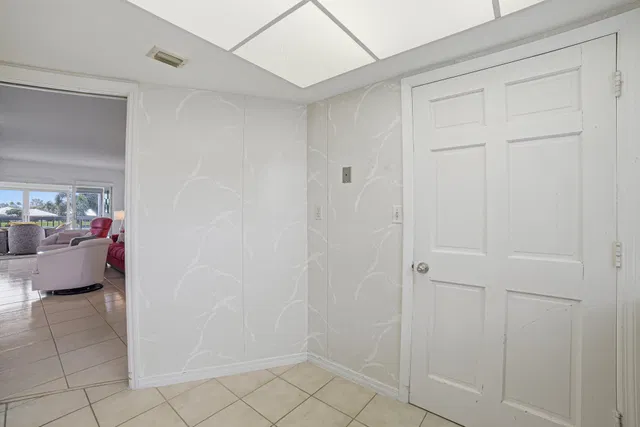 Unit 205 photo 14