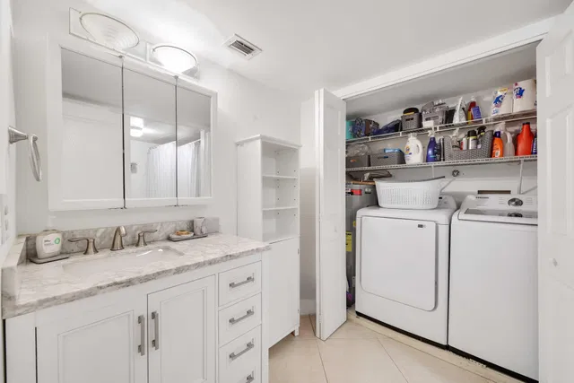 Unit 202-c photo 18