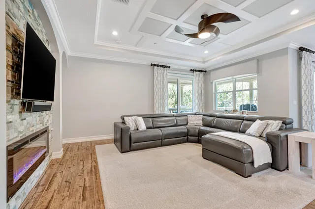 Jupiter Country Club Unit 155 photo 25