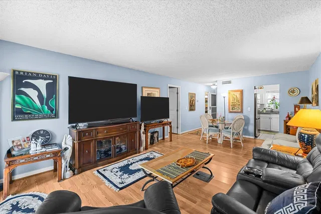 Unit 22-d photo 8