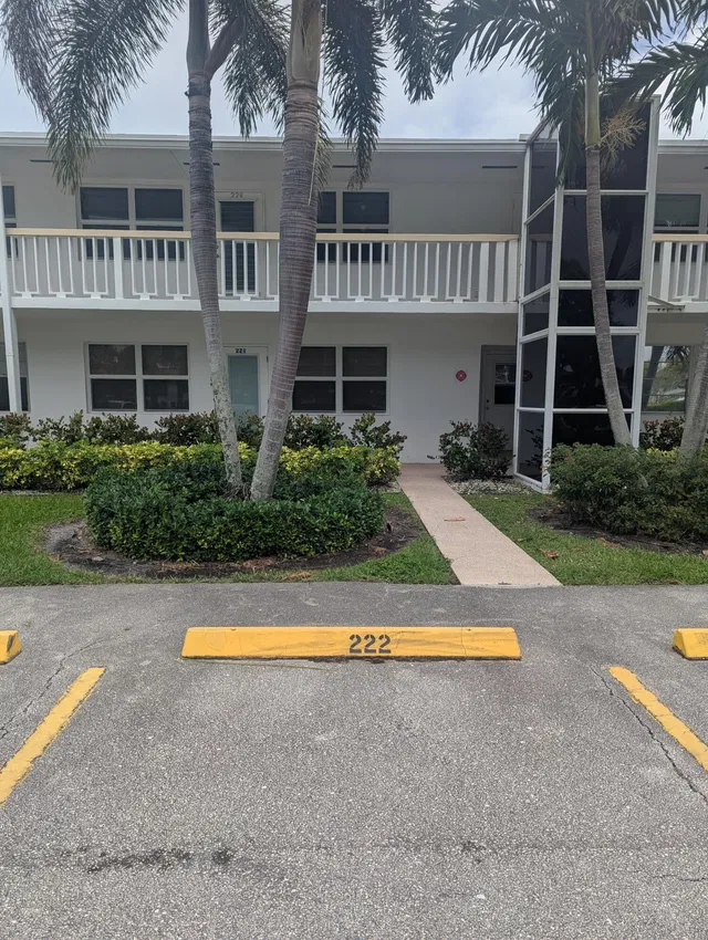 Residence photo 8