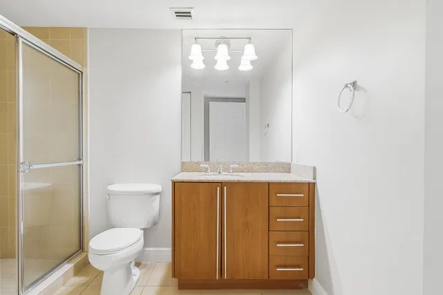 610 Clematis Unit 609 photo 17