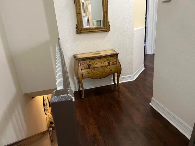 Unit 111 photo 16