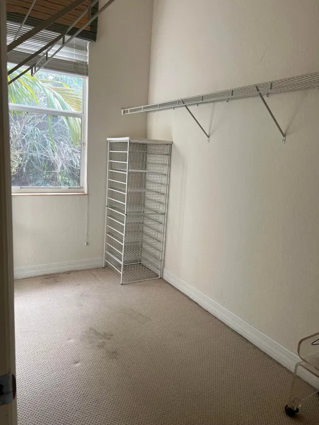 Unit 111 photo 20