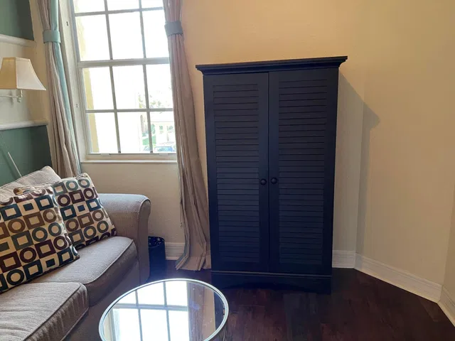 Unit 111 photo 30