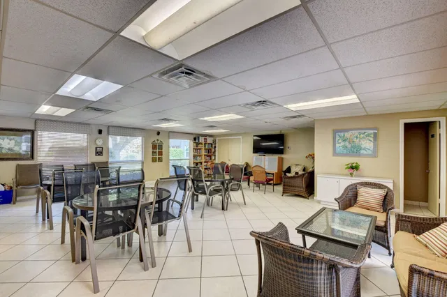  Unit 5220 photo 40