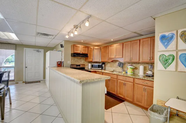  Unit 5220 photo 41